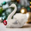 10" White Swan -The Christmas Palace 0671408460