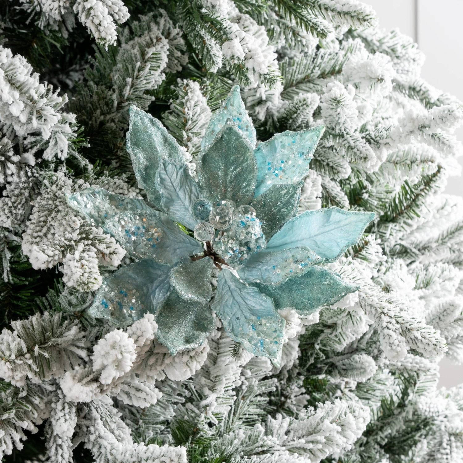 18" Icy Poinesttia Stem Set Of 6 4 18" Icy Poinesttia Stem Set Of 6 - Image 2